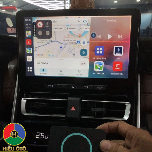 android box xe ô tô toyota innova 2022, 2023, 2024, 2025,