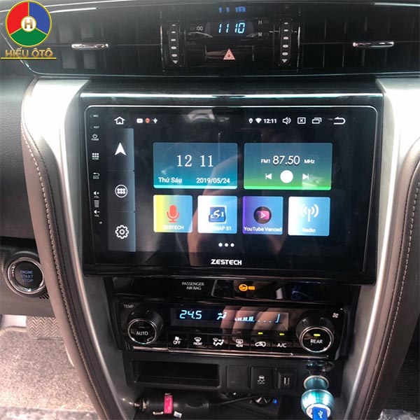 màn hình android xe toyota fortuner 