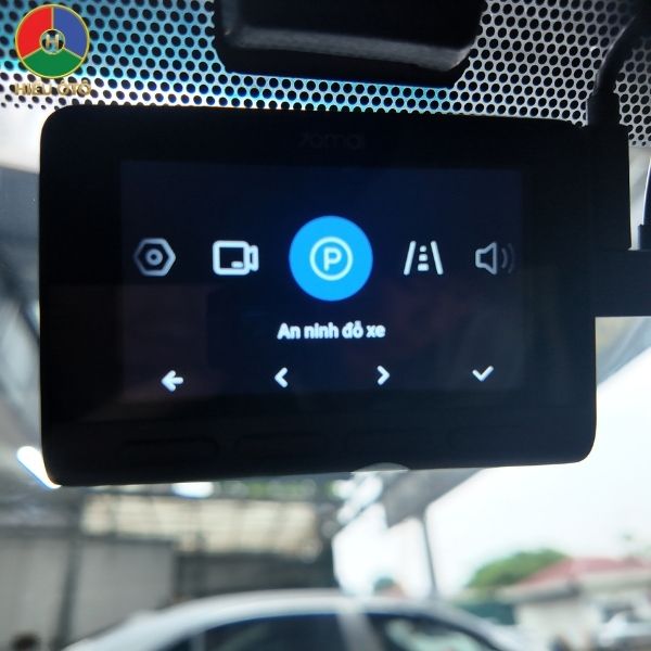 Chế độ An ninh đỗ xe giám sát 24/7 giúp bảo vệ phương tiện khi tắt máy.