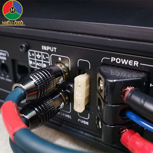 vì sao amply xuất hiện tiếng ù, nhiễu 